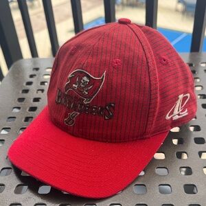 NFL embroider Buccaneers Red baseball Cap